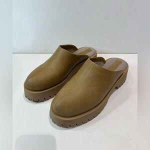 Callie by Carrie Clogs - Size 10